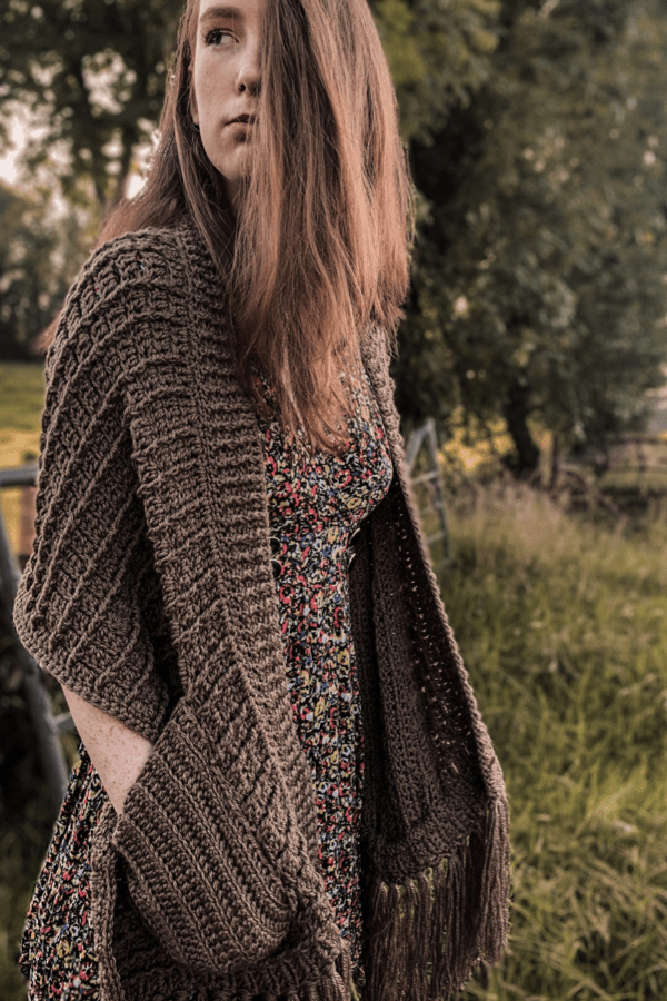 crochet shawl with pockets pattern