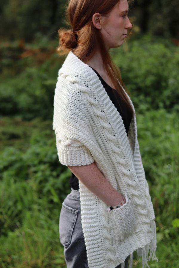 beginner crochet pocket shawl